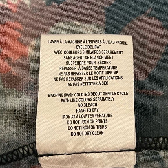 LadyDuch flower print tunic,with exclusive ornament on the shoulders & neckline - Picture 7 of 9